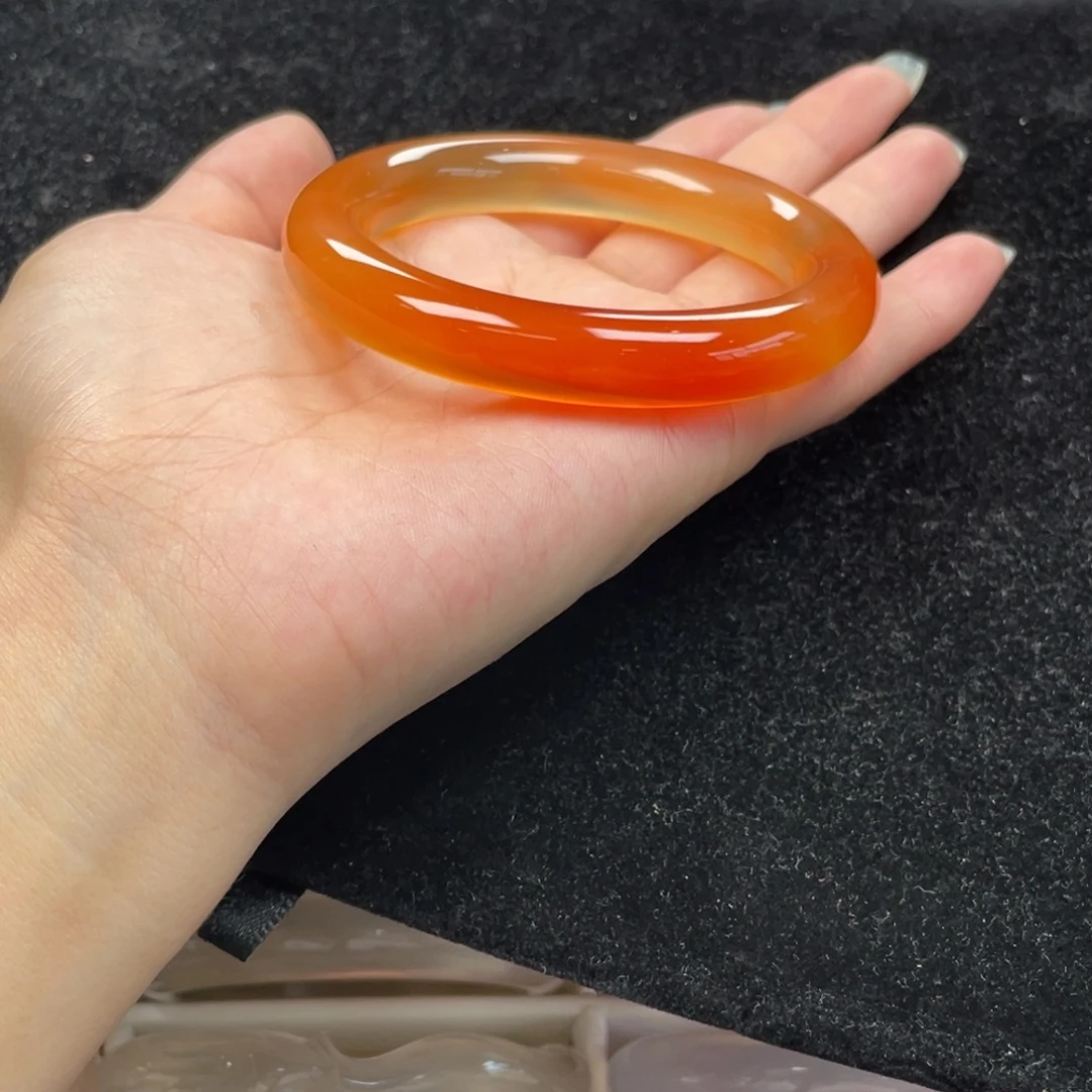 手镯玛瑙/玉髓未镶嵌