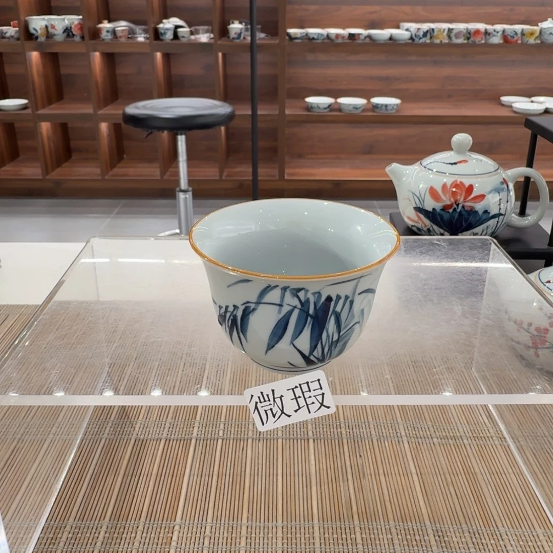 釉下手绘茶具微瑕