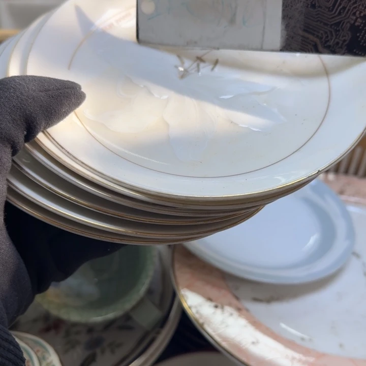 瓷片红**姐开播啦…开播啦！