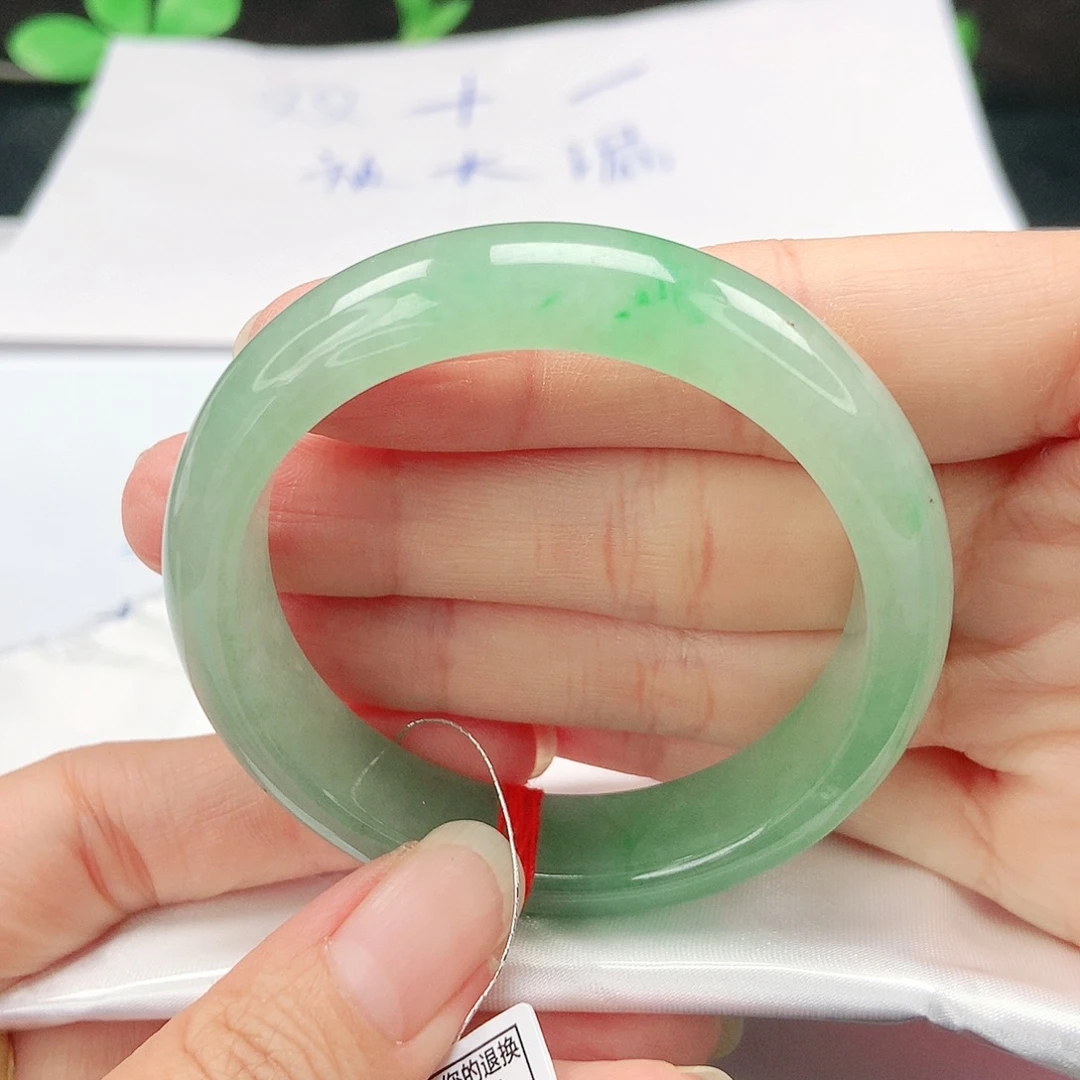 翡翠未镶嵌手镯50➕圈