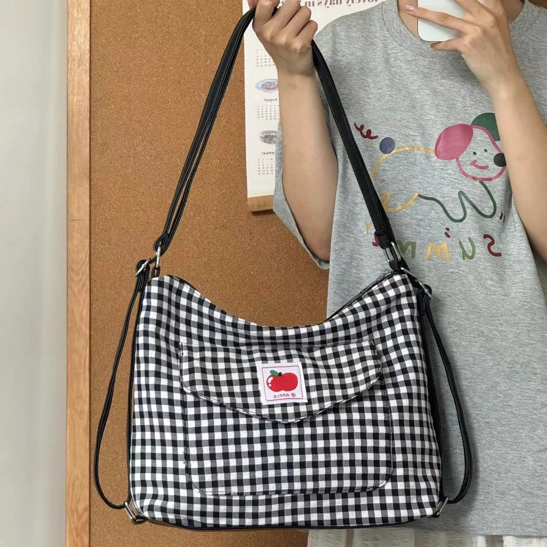 一张同学【长约34cm宽8cm高25cm】小众百搭格子一包多背Z76黑