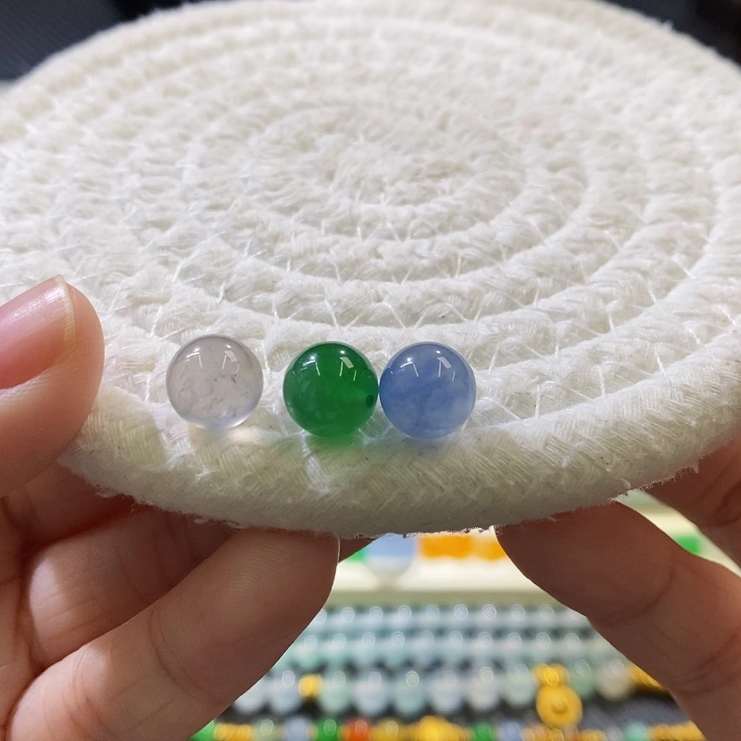 未镶嵌挂件翡翠一组