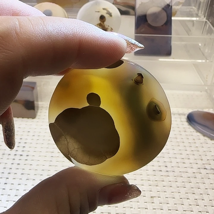 玛瑙/玉髓未镶嵌珠宝奇石