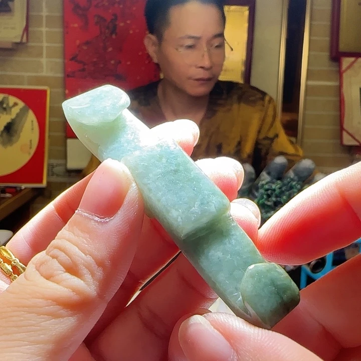 翡翠未镶嵌颈饰11111