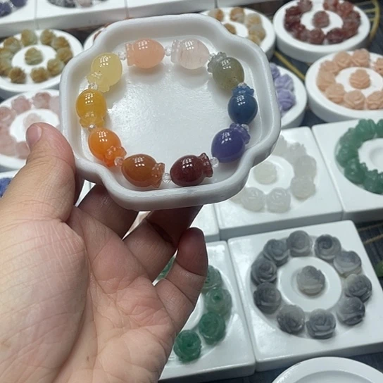 石英质玉（非洲翠）合金手串
