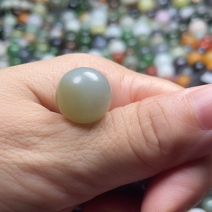 和田玉未镶嵌颈饰潇*