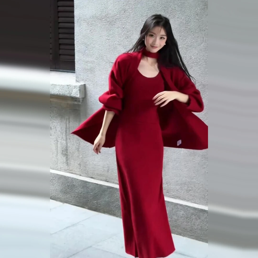 法式气质红色毛衣针织连衣裙女秋冬季2026新款巨好看穿搭一整套装