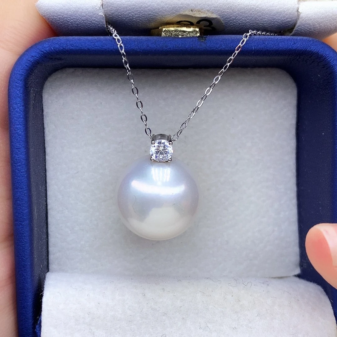 淡水珍珠18K金镶嵌吊坠(赠链)