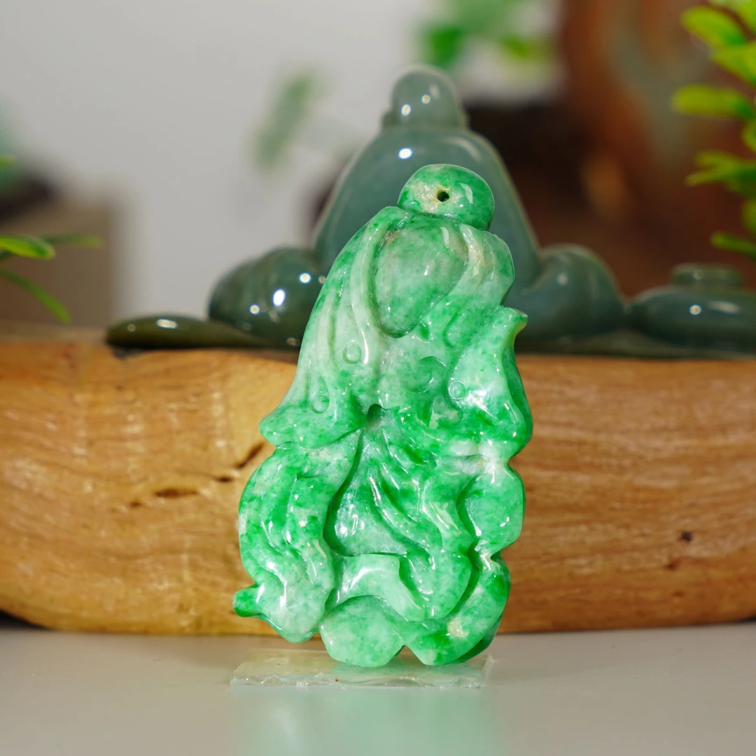 天然缅料翡翠a货阳绿色白菜吊坠