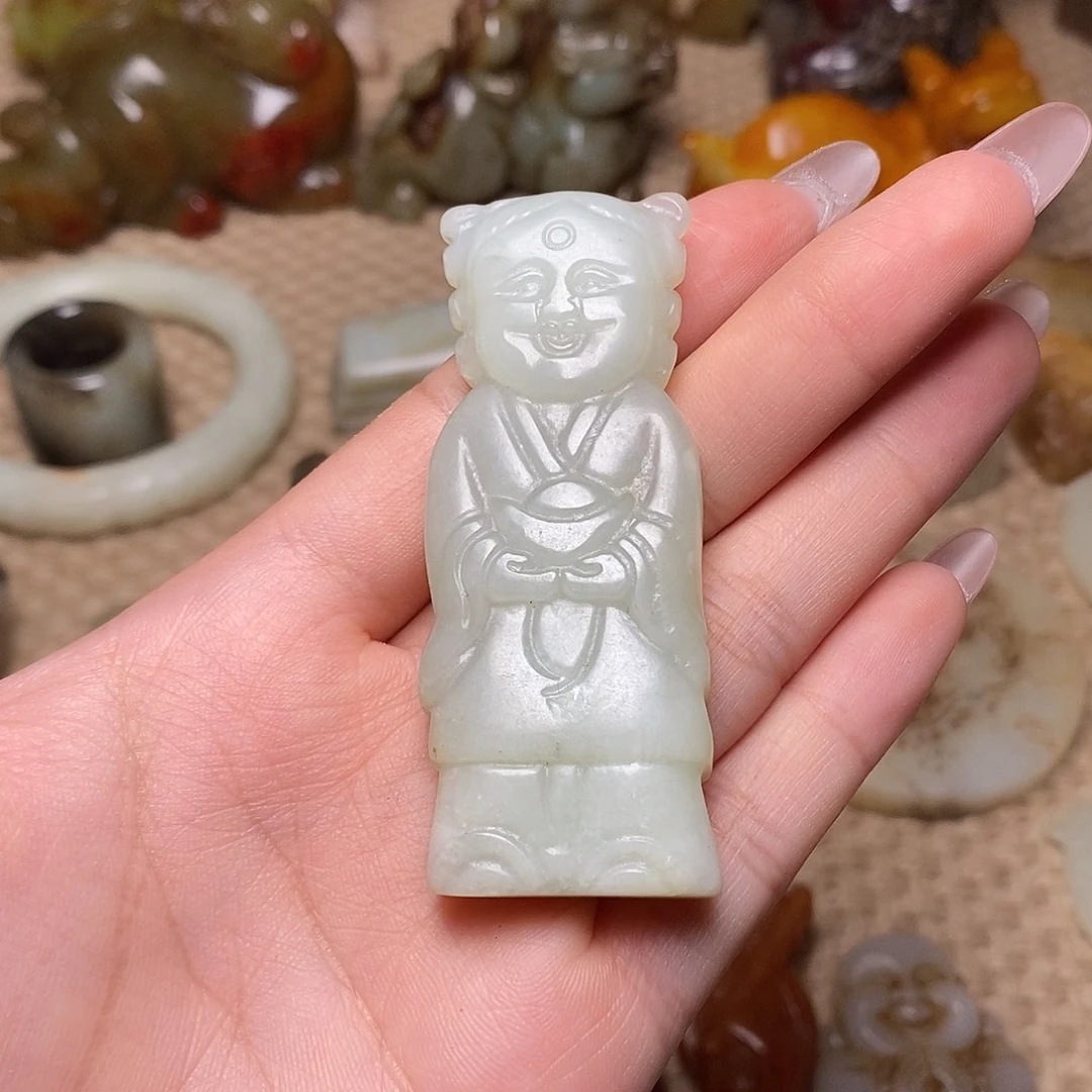 未镶嵌蛇纹石玉颈饰