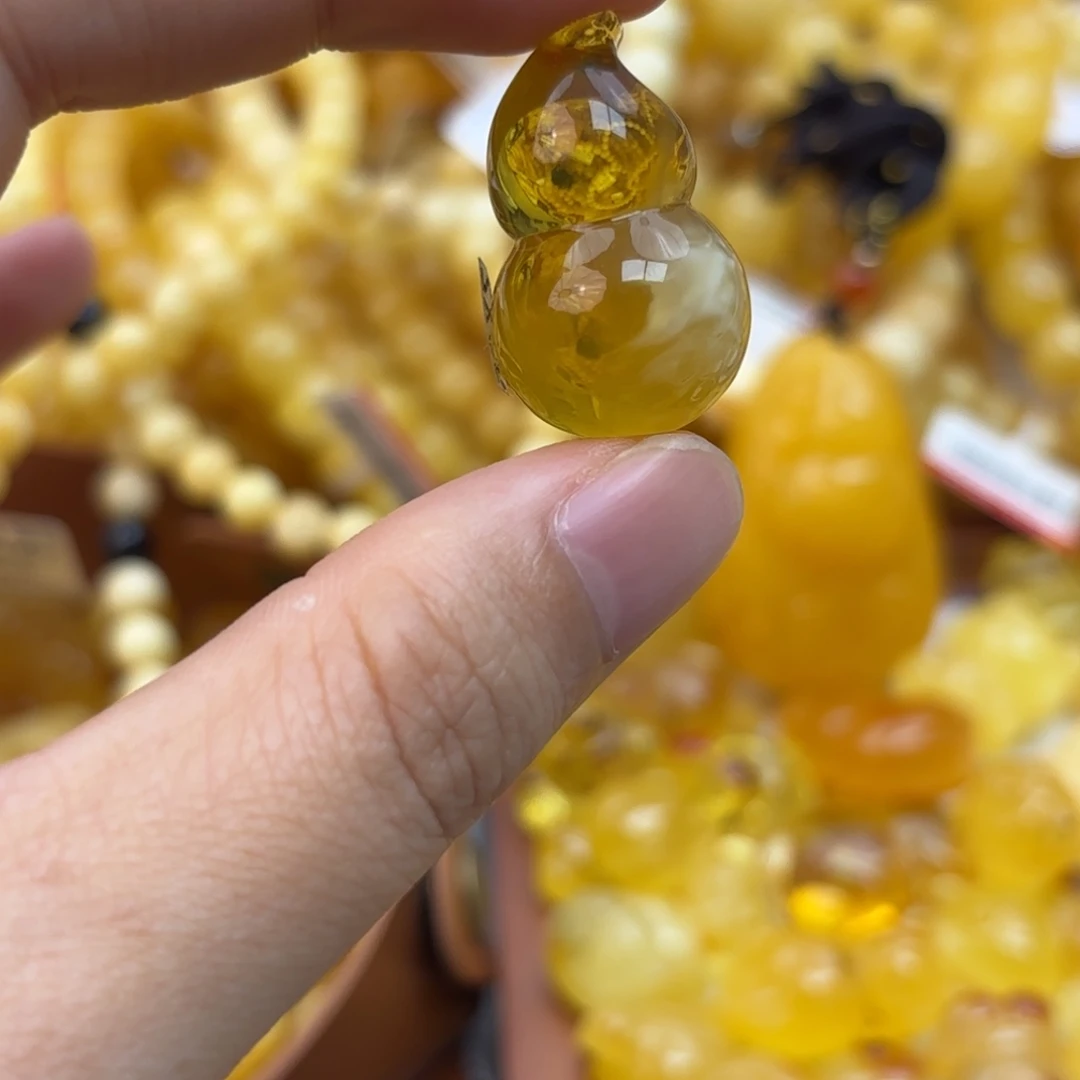 琥珀未镶嵌珠宝奇石