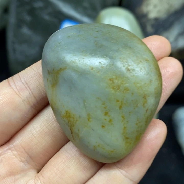未镶嵌和田玉（糖玉）挂件