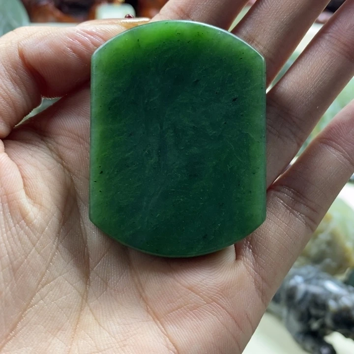 和田玉未镶嵌颈饰雨**睛