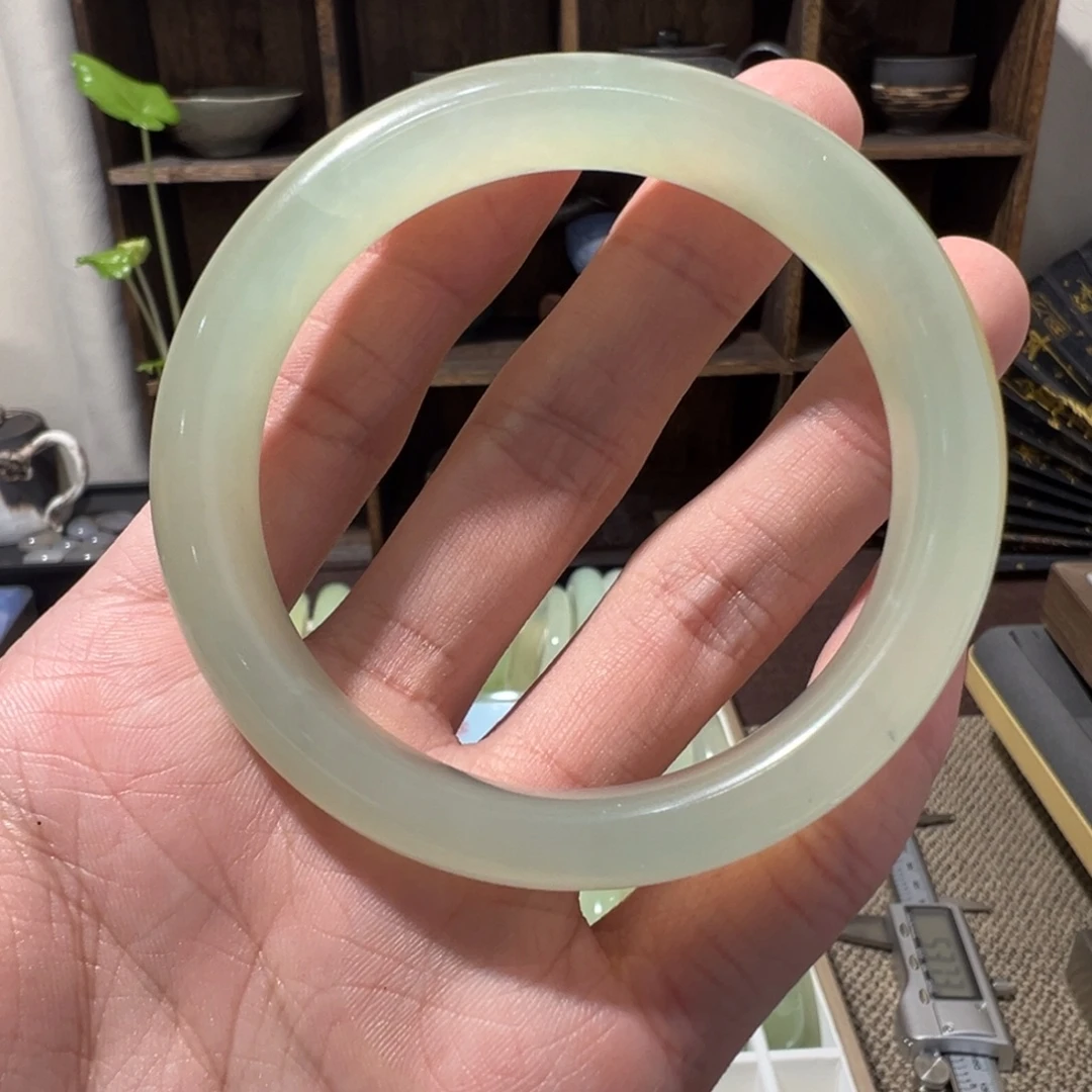 岫玉合金手镯纯天然冰透