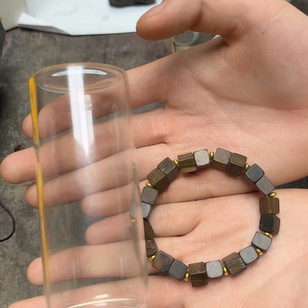 大叶紫檀（黑酸枝木类）