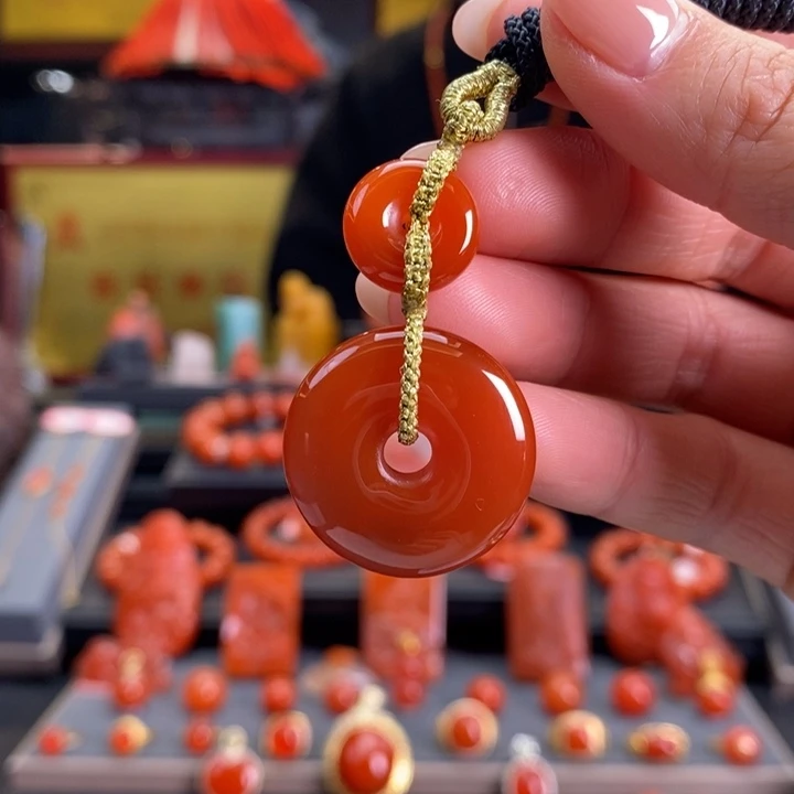 未镶嵌平安扣挂件南红玛瑙