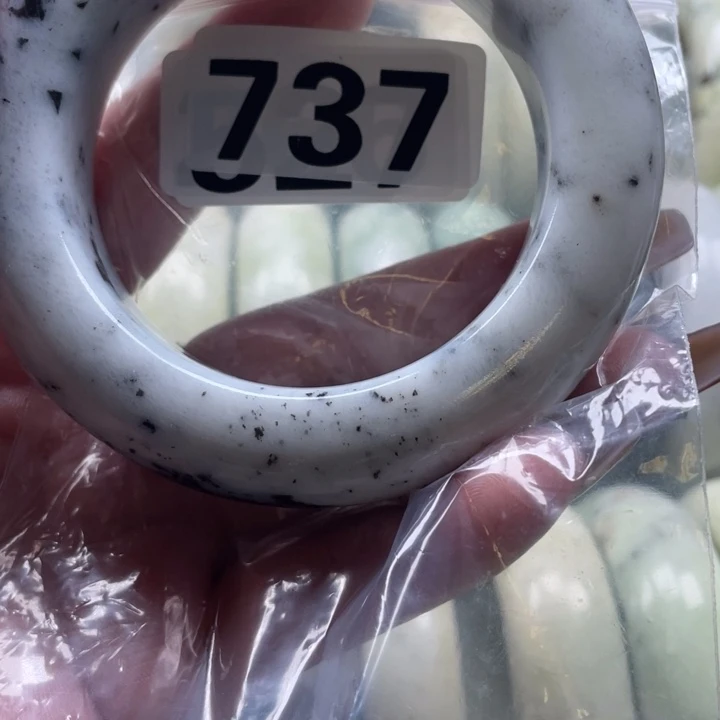 静***惜蛇纹石玉未镶嵌手镯