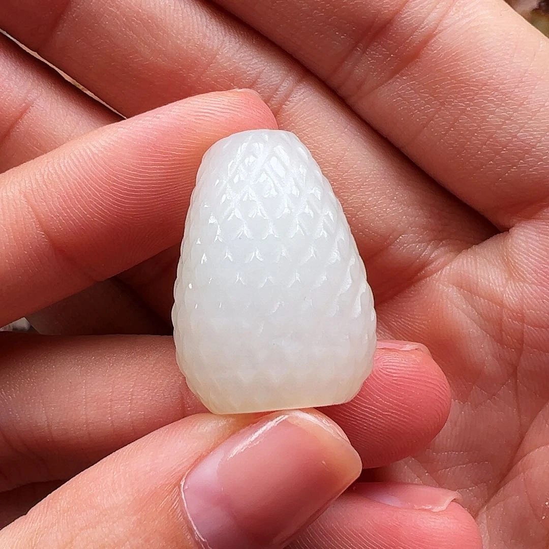 和田玉未镶嵌颈饰庚**成