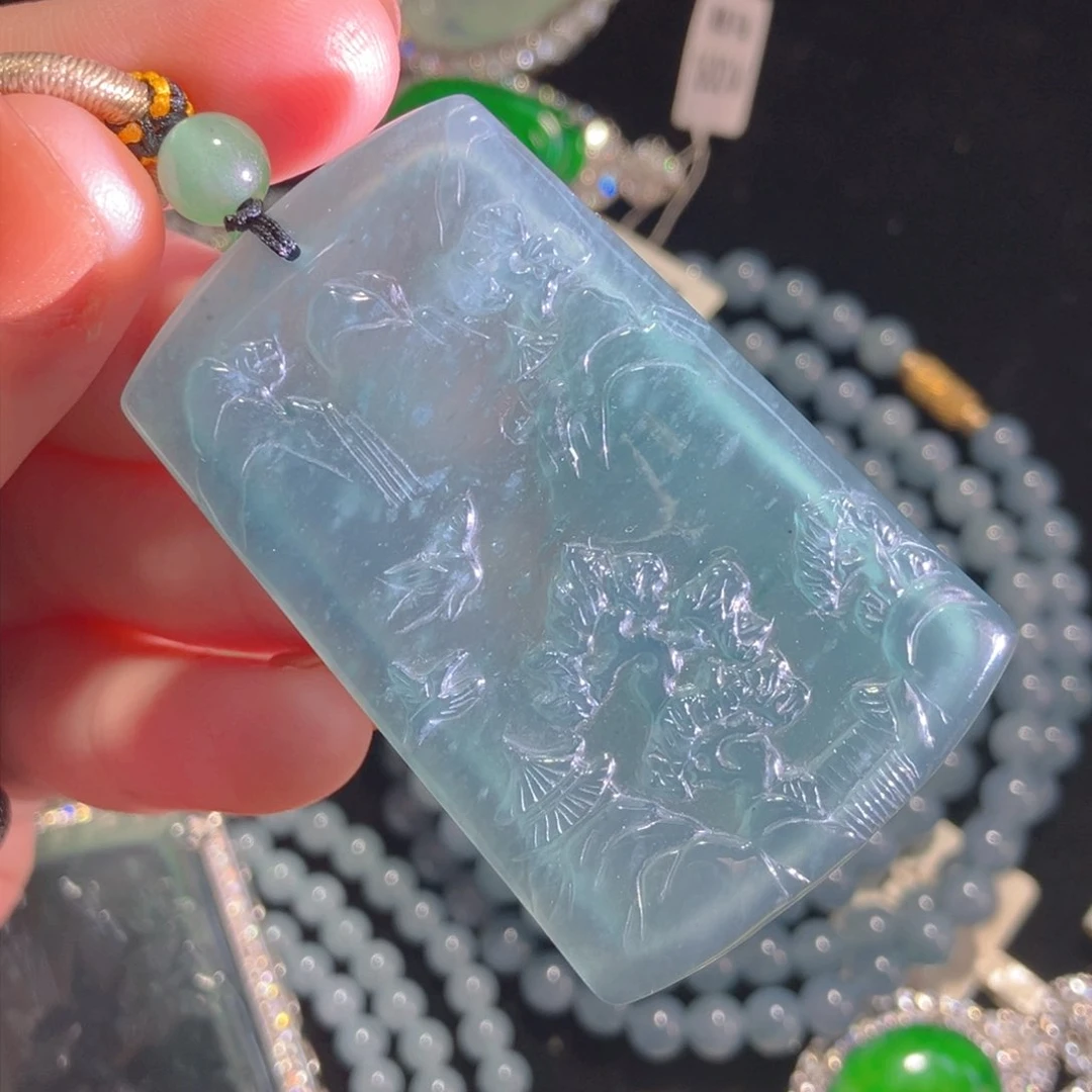 颈饰未镶嵌翡翠山水牌