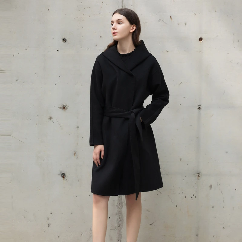 sdeer圣迪奥女装时尚气质连帽收腰黑色长款毛呢大衣S21461831