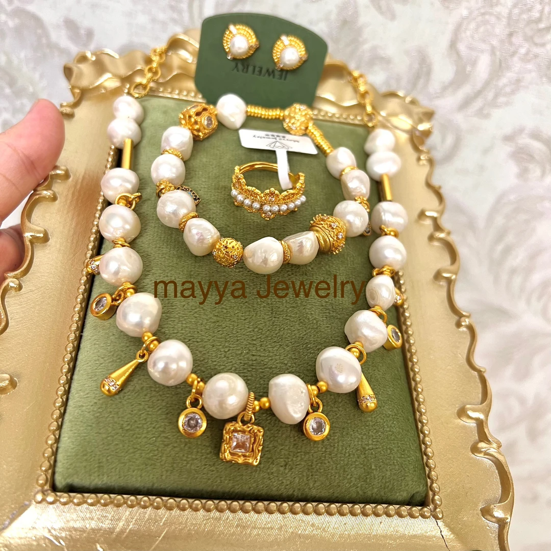 铜合金手链 古风铜合金是由中国风创意设计而成的真珍珠编织而成。