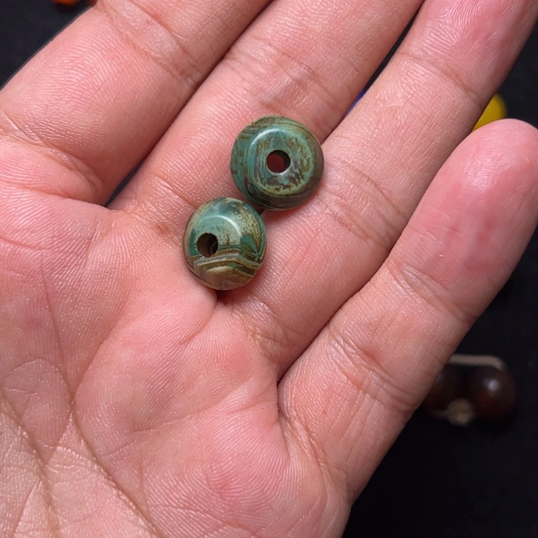 红****玛瑙/玉髓未镶嵌配饰