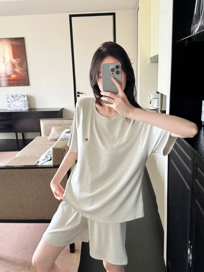2025新款夏季纯色慵懒风爱心带胸垫宽松纯色休闲短袖睡衣带胸垫