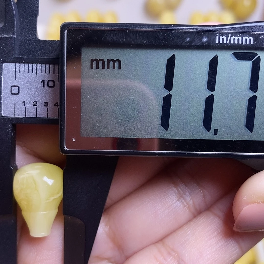 裸石琥珀未镶嵌蜜蜡三通