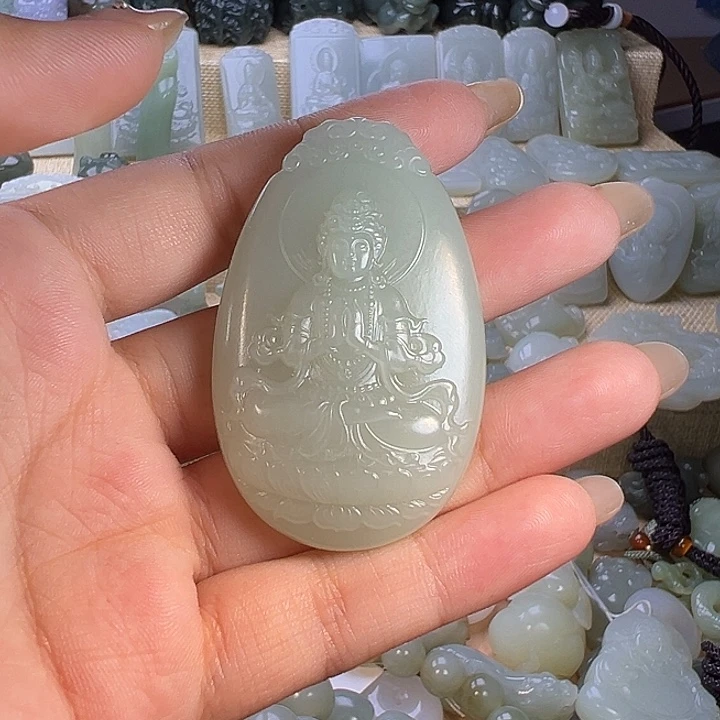 星***璨颈饰未镶嵌和田玉