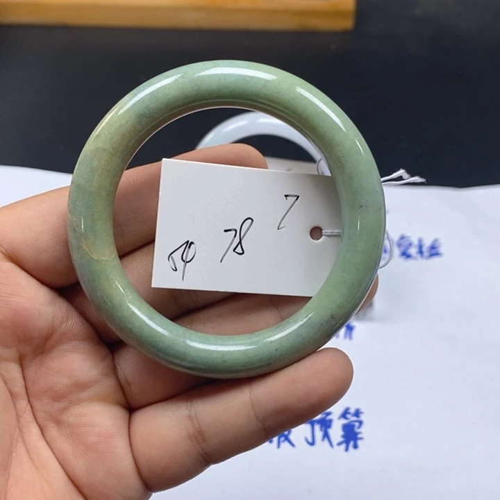 未镶嵌手镯翡翠天然翡翠
