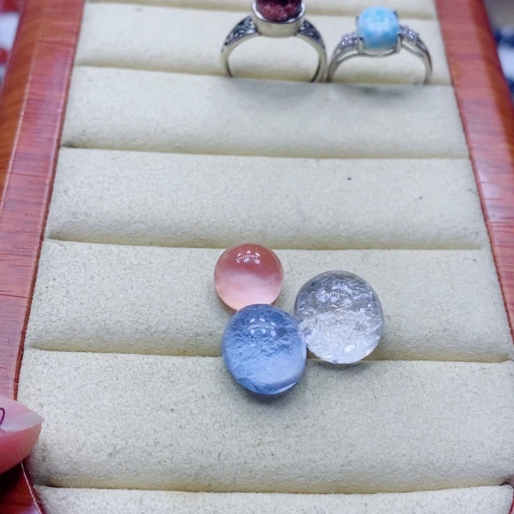 未镶嵌颈饰水晶甜***?水晶