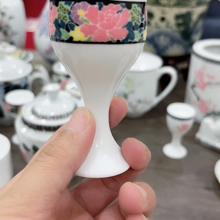 釉下五彩瓷的制作工艺