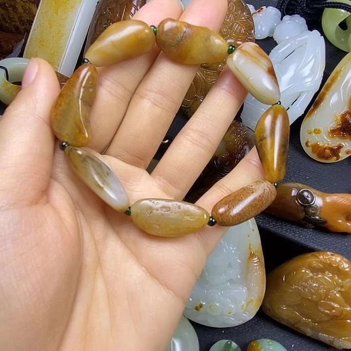 和田玉未镶嵌手串