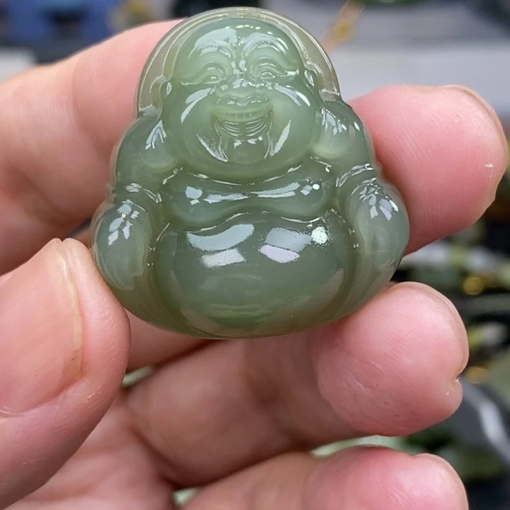 喜***喜和田玉未镶嵌颈饰