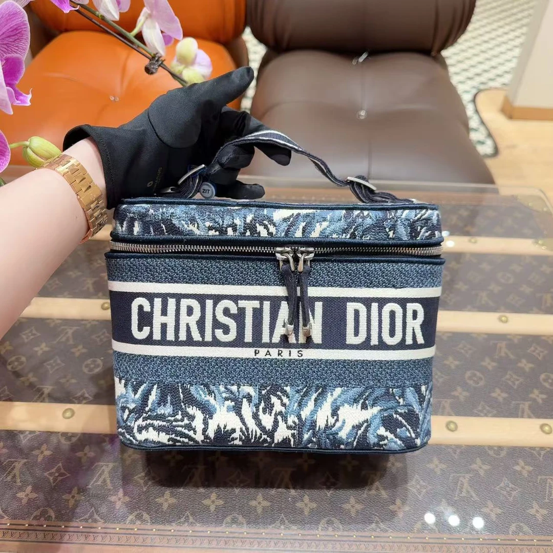 99新 DIOR/迪奥 Travel Vanity丛林刺绣盒子包化妆