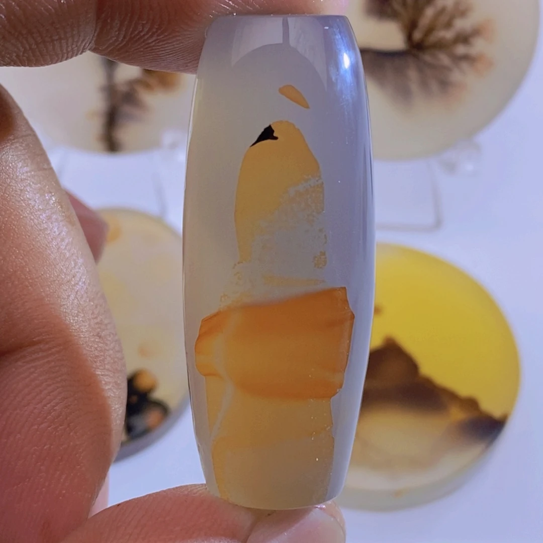 玛瑙/玉髓颈饰未镶嵌