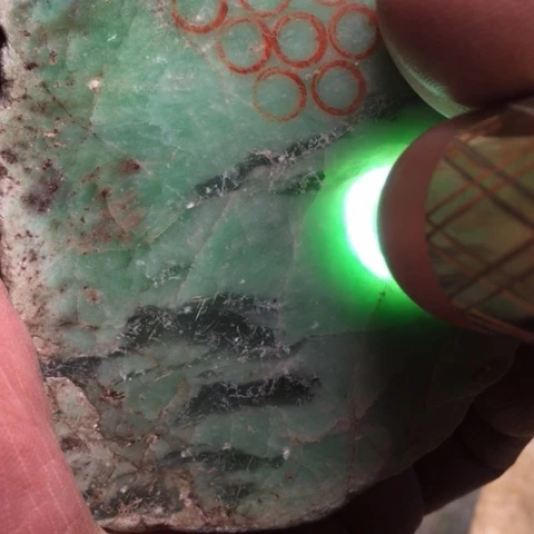 翡翠散珠天然翡翠满绿珠子定制
