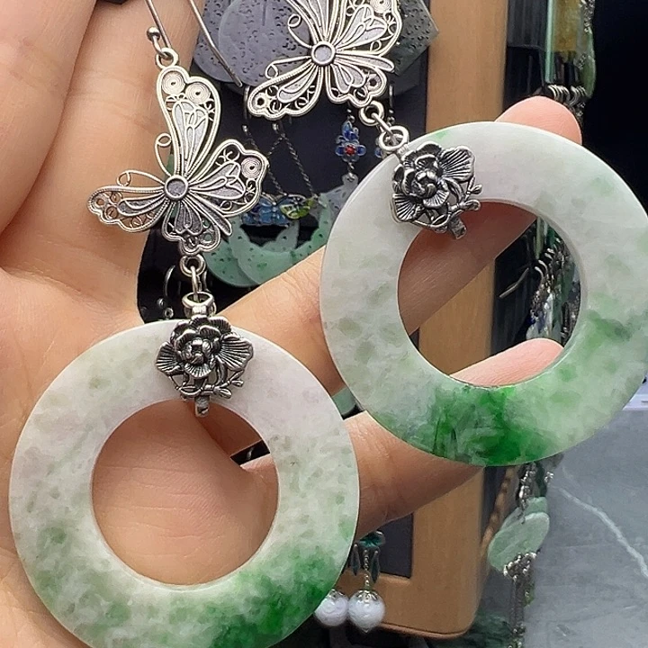 桃****翡翠银S925镶嵌耳饰