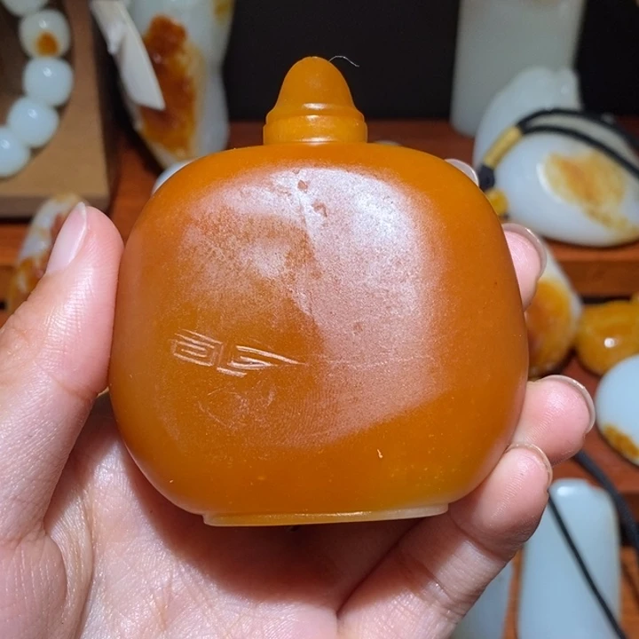 大***啡和田玉未镶嵌颈饰