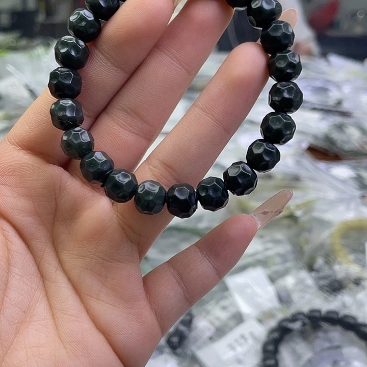 和田玉未镶嵌手串