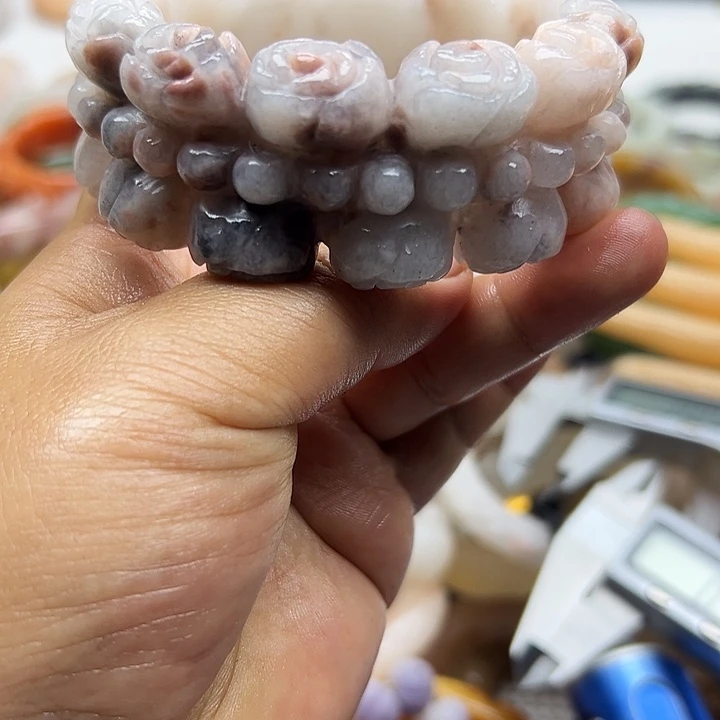 未镶嵌手镯石英岩玉晓**冰