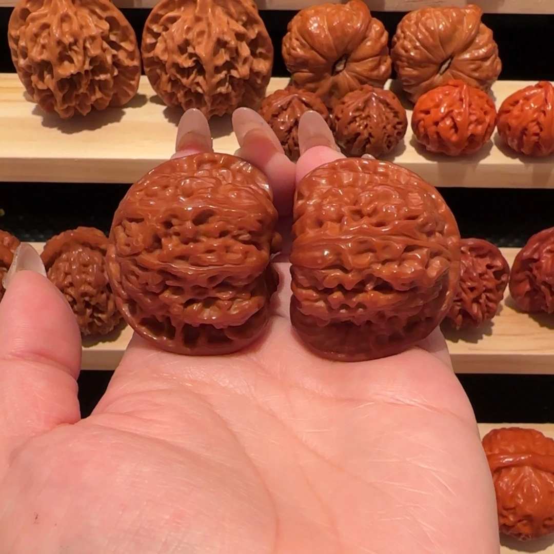 文玩核桃吊坠毕业季白狮子44精品2715