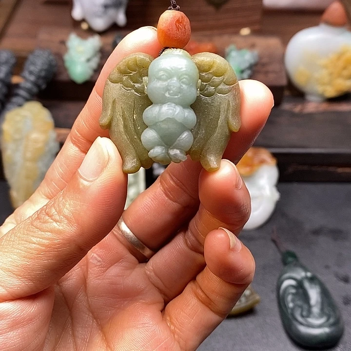 单***族定制翡翠未镶嵌毛货抛光