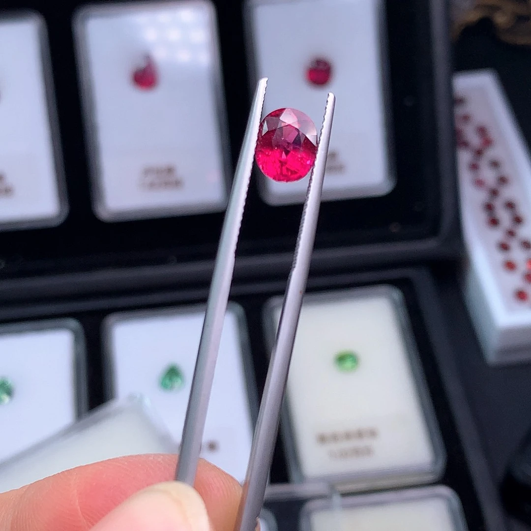 碧玺珠宝半成品未镶嵌2.09克拉