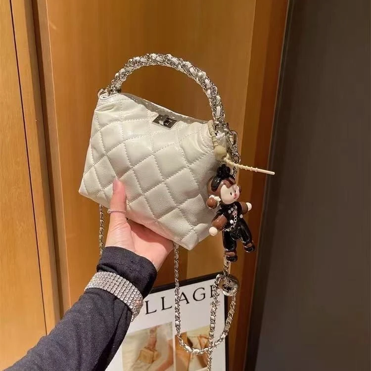 2025新款手提链条时尚小众设计高级感菱格链条包单肩斜挎包女气质