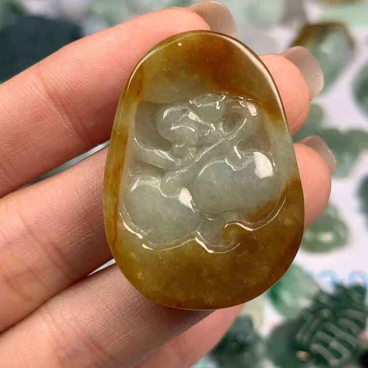 翡翠未镶嵌颈饰翡翠