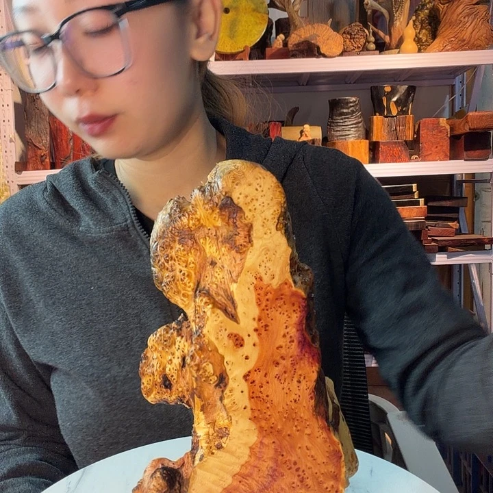 紫檀木类端景台掌**猪