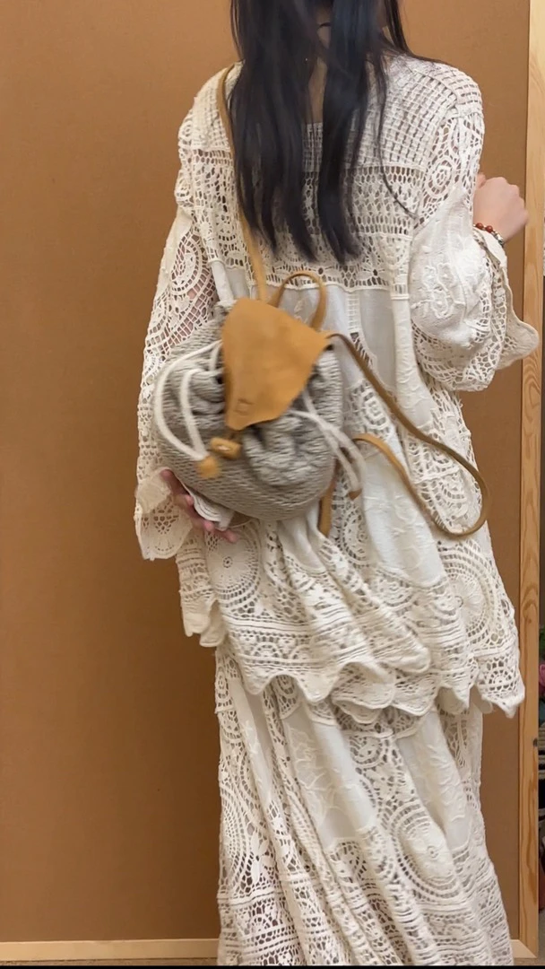 WANGDOUDOU 复愫街 复古露空百搭上衣