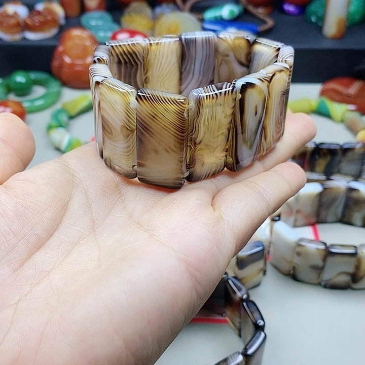 玛瑙/玉髓吊坠(不含链)未镶嵌哈**乐