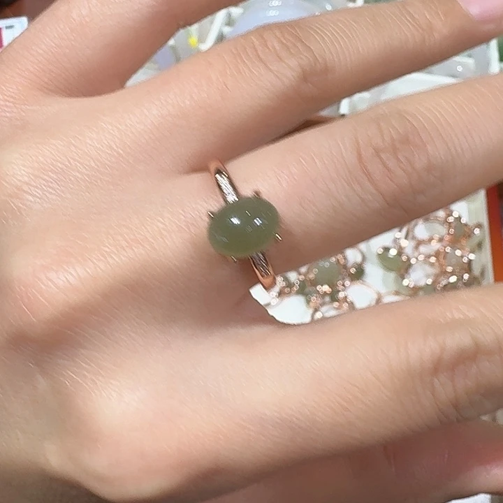 石英质玉颈饰合金